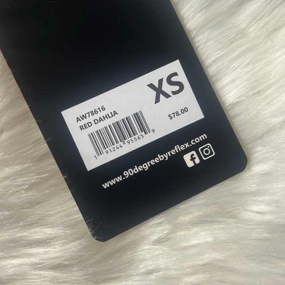 90 degree by reflex leggings red dahlia - Picture 8 of 8